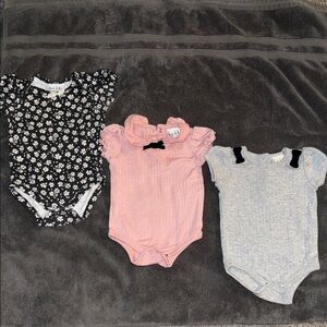 Nicole Miller Kids Bodysuit Set in Floral Black, Pink, and Gray